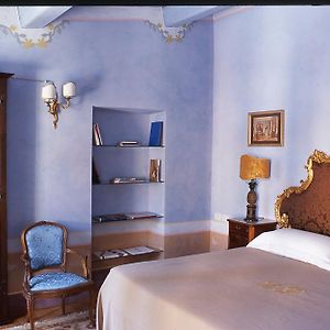 Camera con letto queen size
